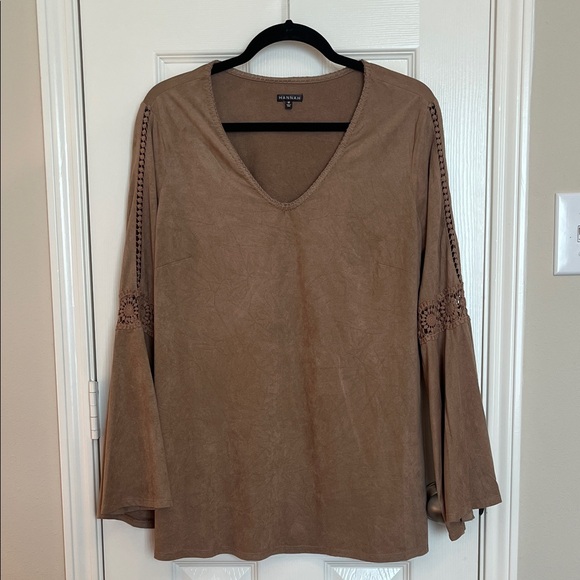 Hannah Tops - Hannah Bell Blouse